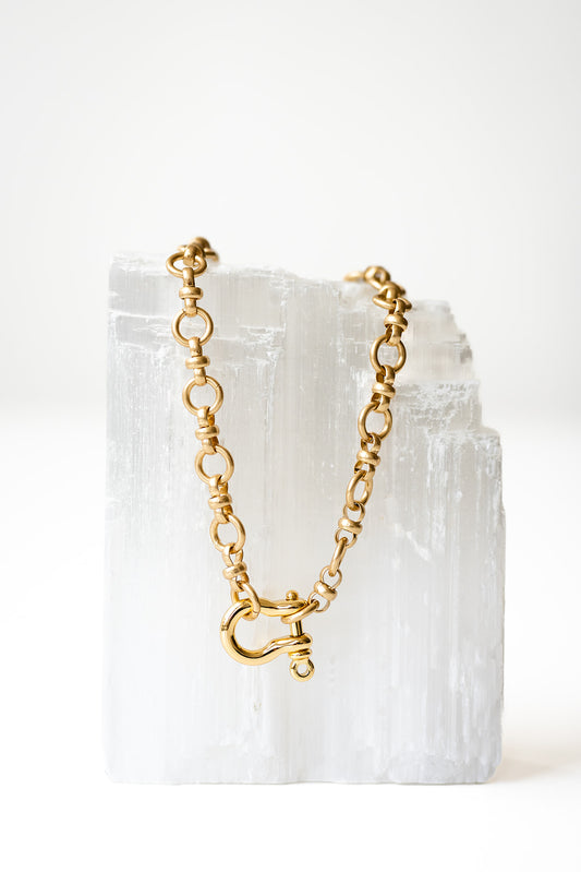 Lo Necklace