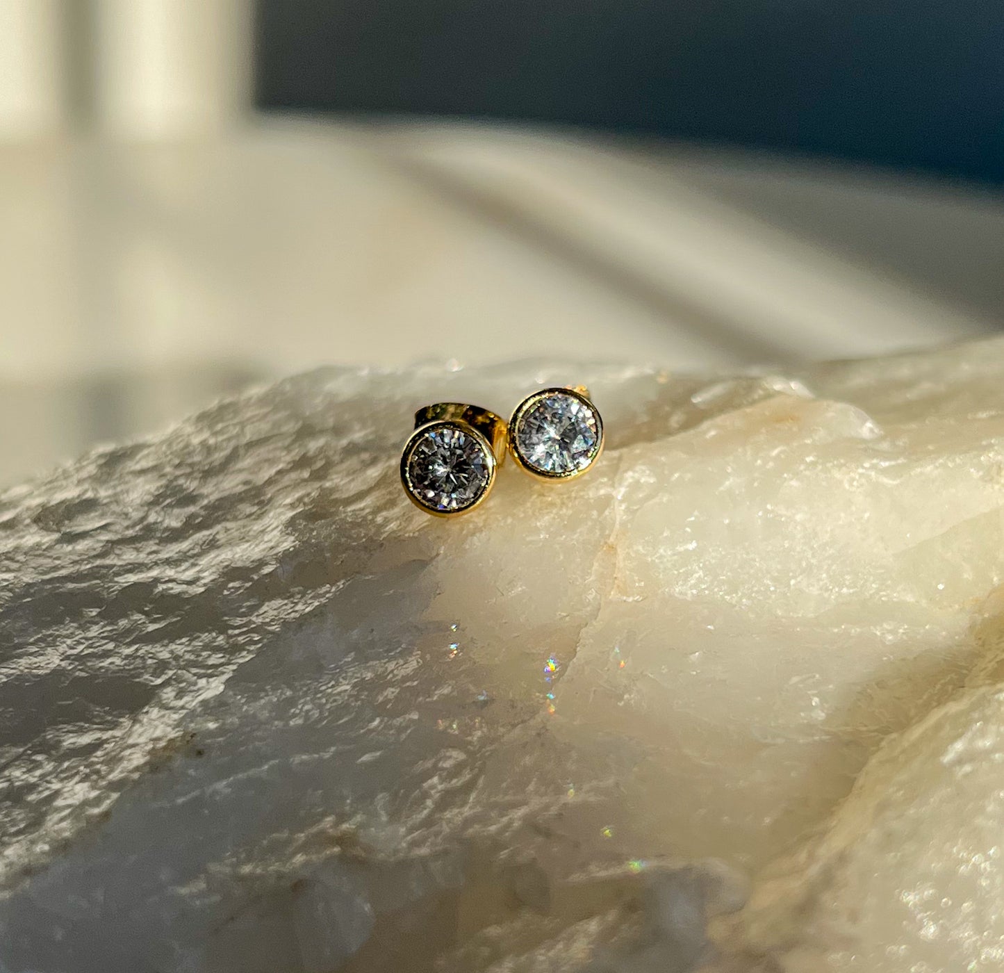 14k gold round diamond bezel stud earrings