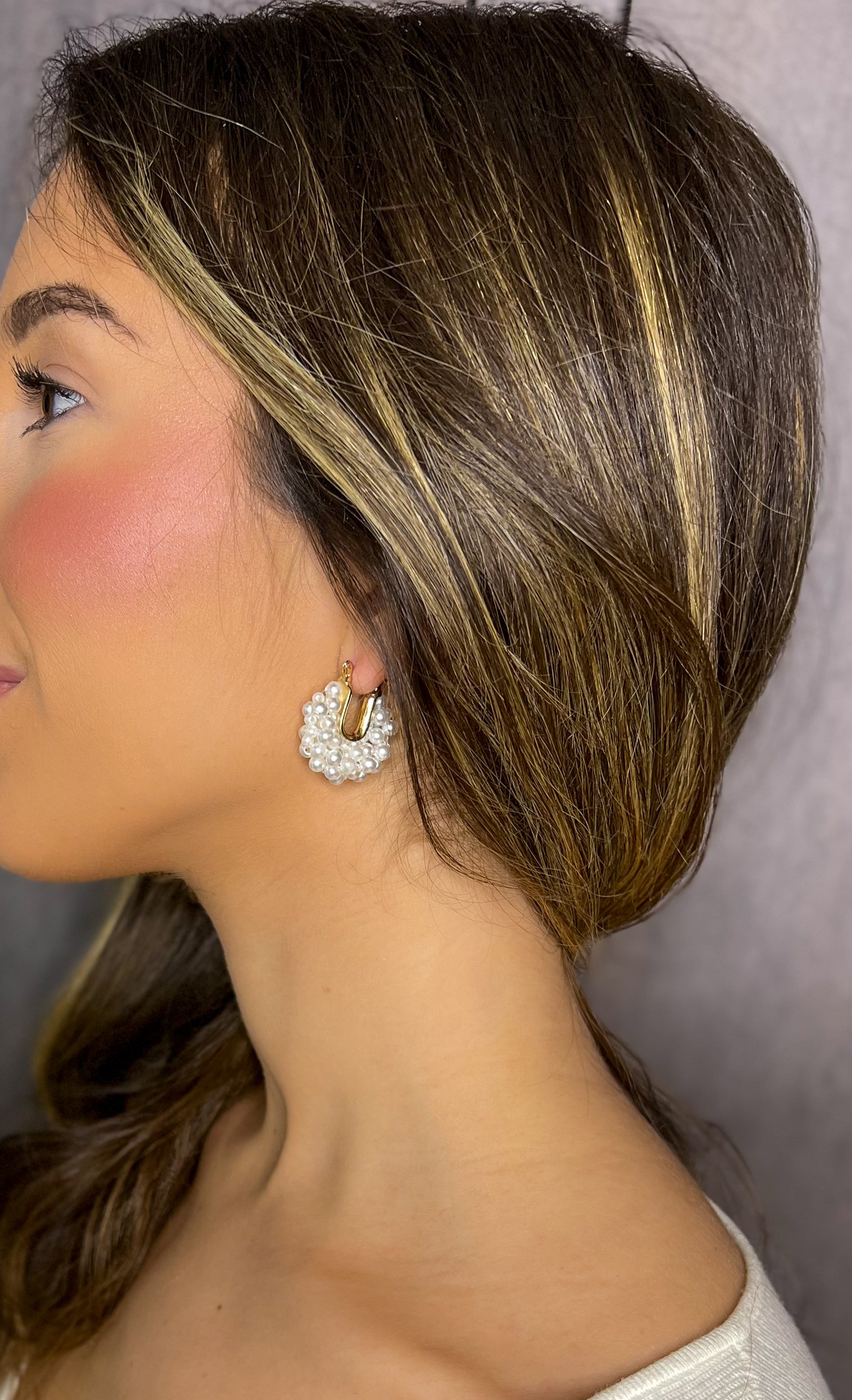 statement earrings perfect for the holidays. pearl hoop earrings. Gold and pearl hoops. pearl beaded hoop earrings