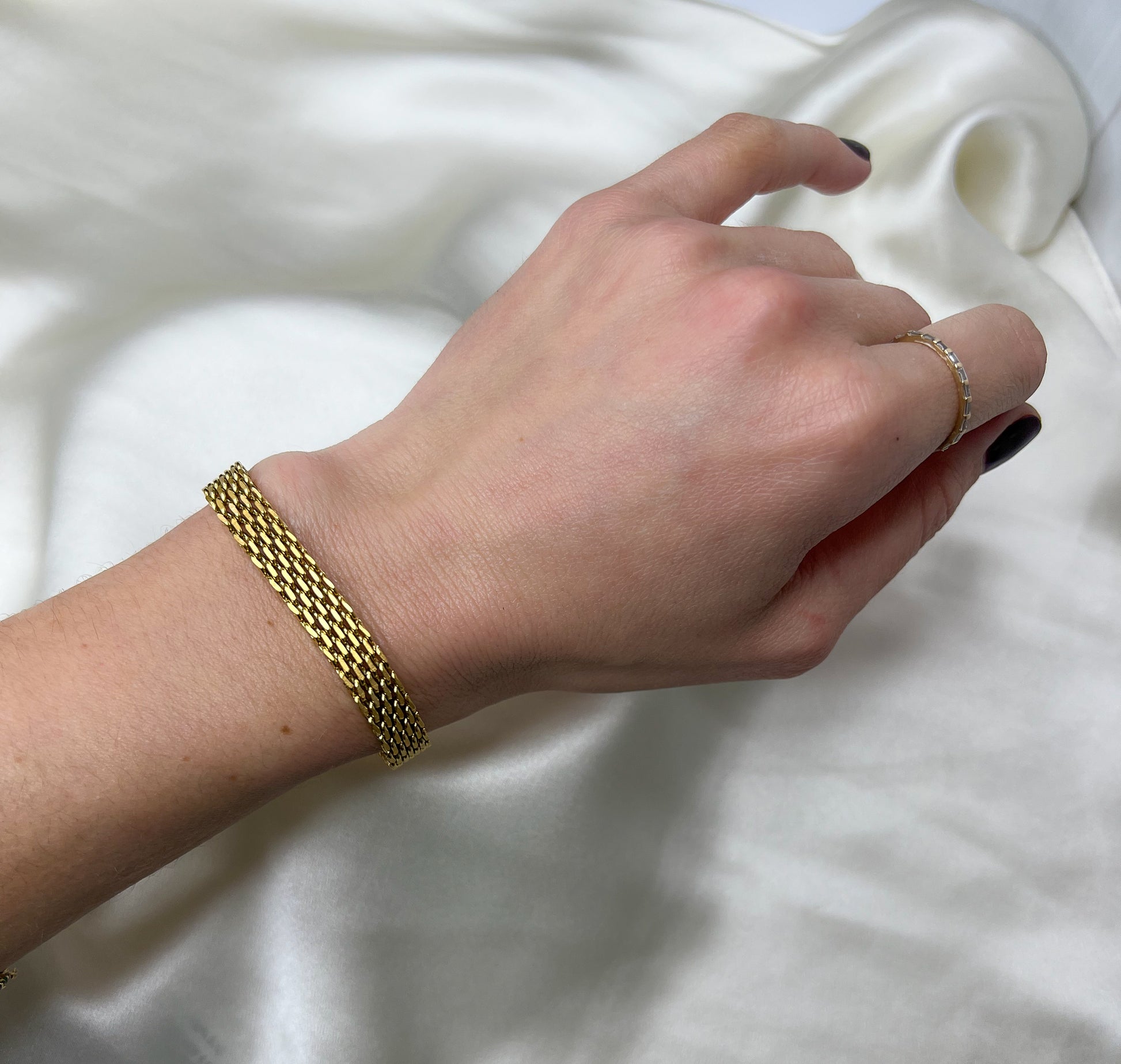 gold mesh chain bracelet. waterproof gold chain bracelet.