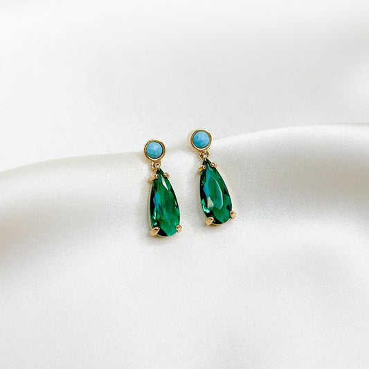 emerald green earrings. turquoise and emerald earrings. emerald earrings. emerald green jewelry.colorful gemstone earrings. colorful statement earrings. trendy earrings. affordable fun earrings. gemstone jewelry. trendy jewelry brand. trendy earrings. trendy jewelry style