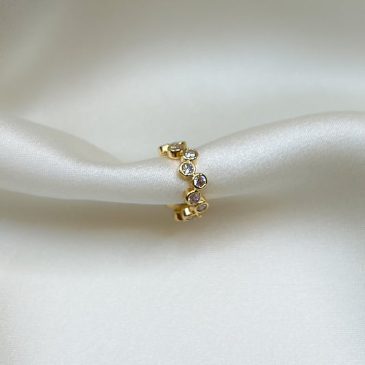 earring cuff. gold ear cuff. gold diamond earring cuff. earrings unisex. earrings for men. earrings for women. cuff earring gold. jewelry brand. earrings gold. earring cheap. ear cuff. trendy earrings. earring style inspo. fashion inspo jewelry